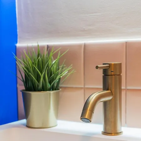 Design Et Confortable