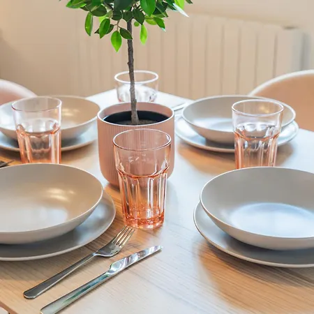 Design Et Confortable *